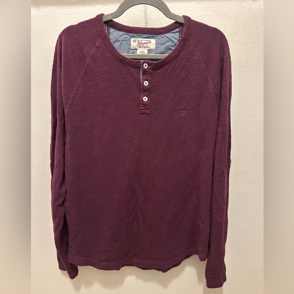 PENGUIN Long Sleeve Henley Tee T Shirt Top Button Detail Burgundy Purple